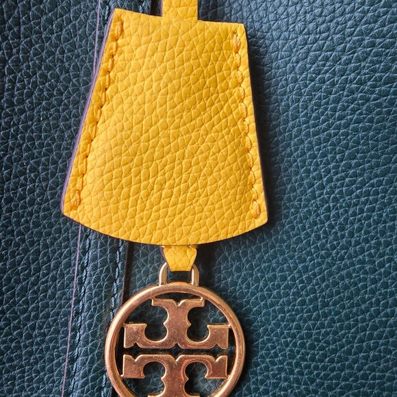 Tory Burch large perry tote green and gold NDSU Packers colors - Picture 3 of 6